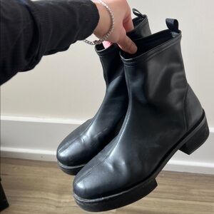 Frame Black 'Le Remi' Ankle Boots